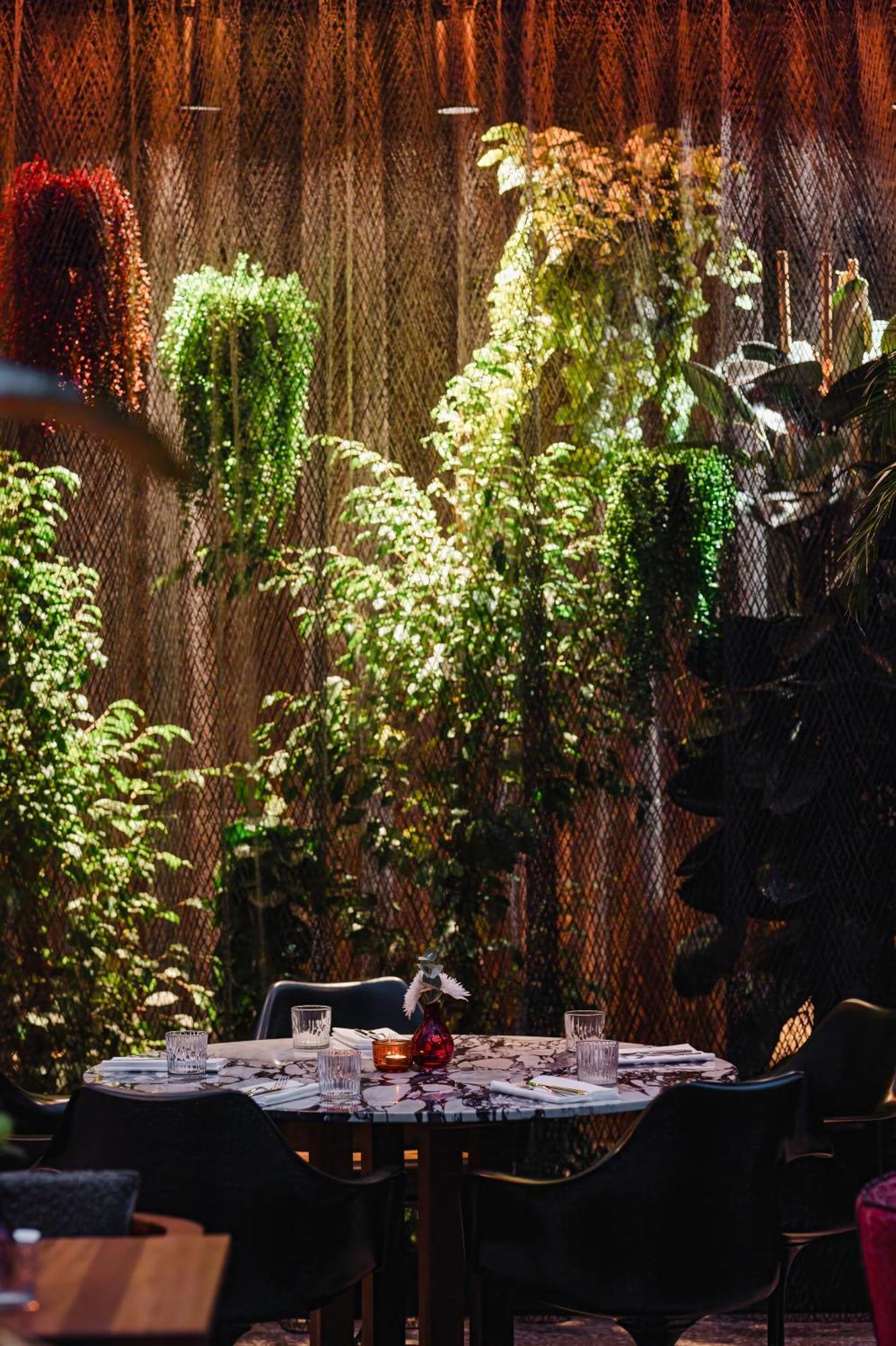 מלון Sly ברלין מראה חיצוני תמונה The interior of the restaurant